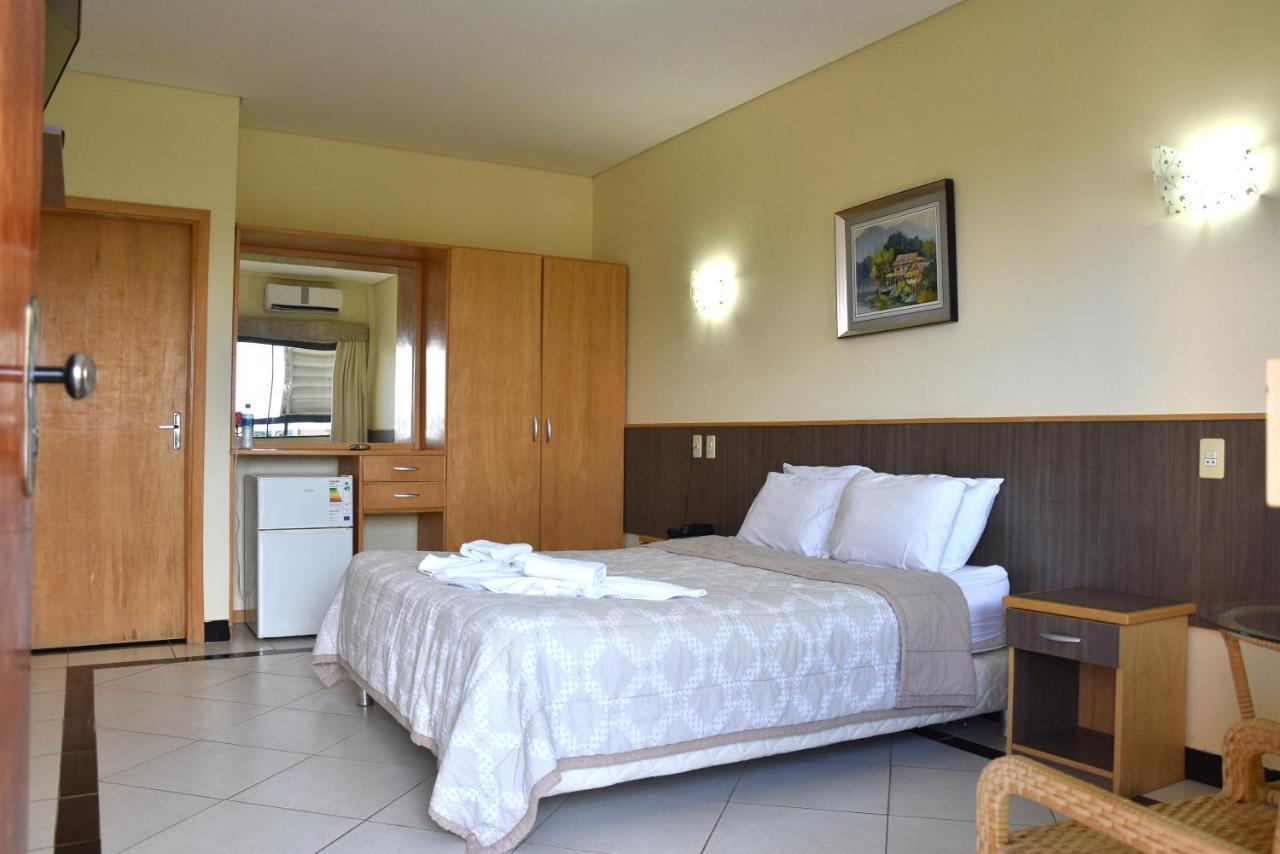 Hotel Arthur Shambala Encarnación Eksteriør bilde